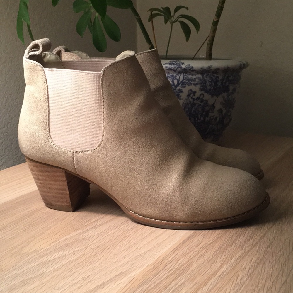 Dolce Vita booties